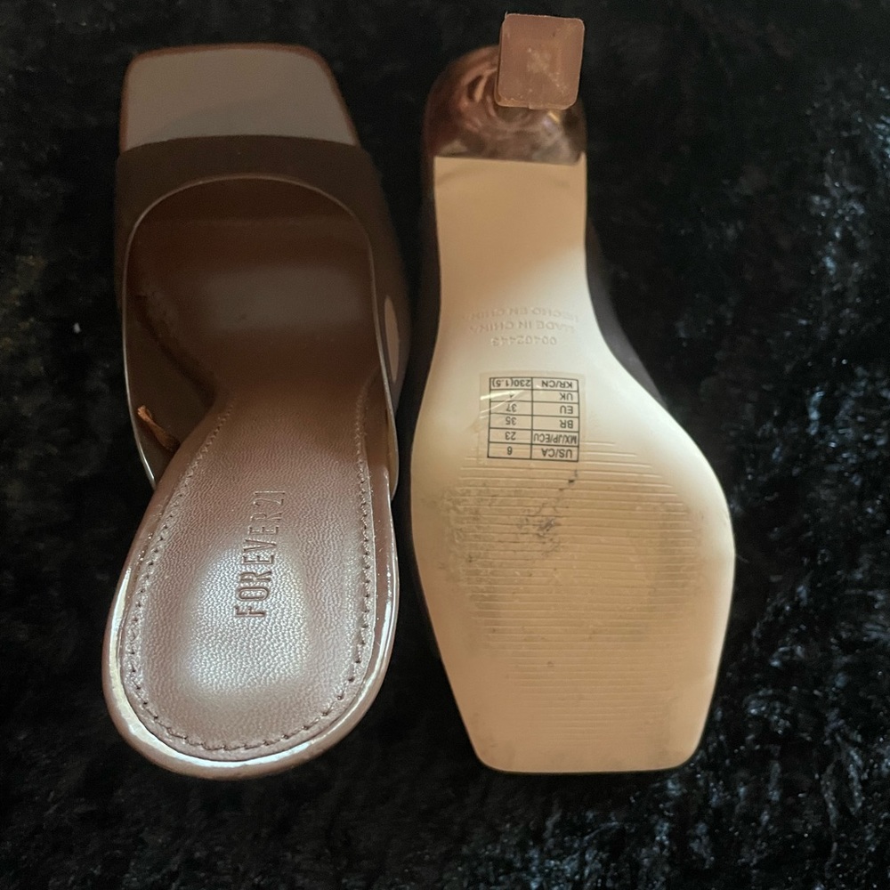 Forever 21 sandals (brown size 6) only worn once.